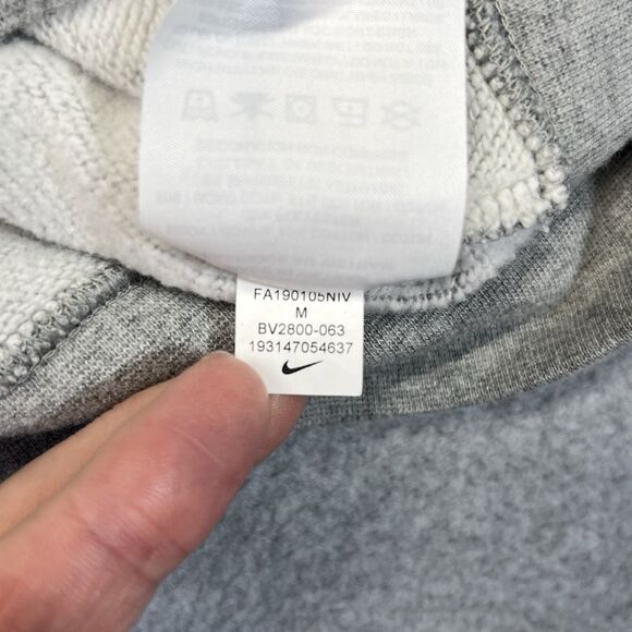 Nike Crop Crewneck Women’s Medium Gray Multicolor Embroidered Swoosh BV2800-063 - Picture 6 of 9